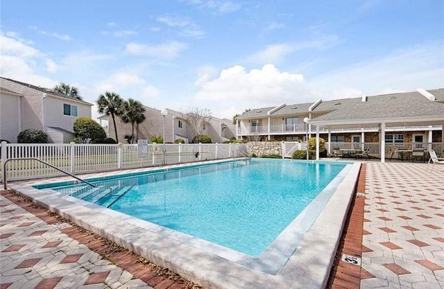 Woodland Shores Beach Resort by Panhandle Getaways