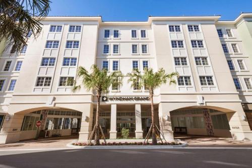 Wyndham Grand Jupiter At Harbourside Place 