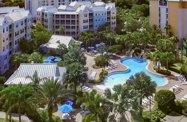 Your home away from home in the heart of central Florida. 1 Bedrooms