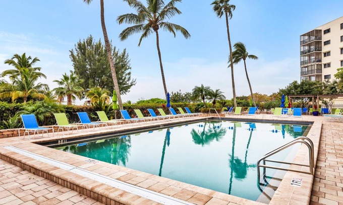 South Island Condo | 101 m² Condo ∙ 2 bedrooms ∙ 5 guests