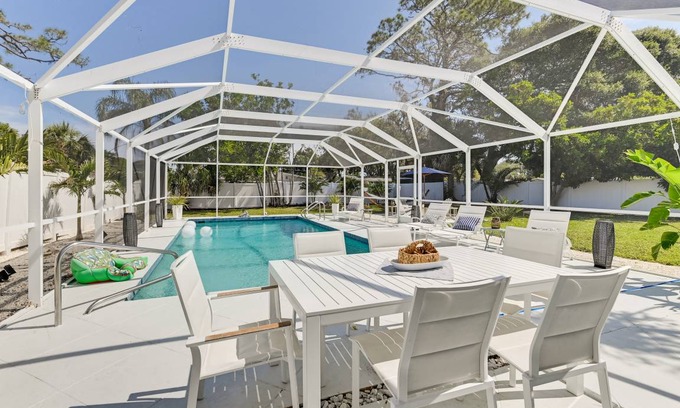Gulf Gate Estates House | 101 m² House ∙ 2 bedrooms ∙ 6 guests