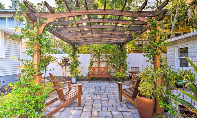 Historic Old Northeast House | 102 m² House ∙ 3 bedrooms ∙ 6 guests