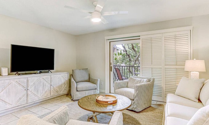 Amelia City House | 108 m² House ∙ 2 bedrooms ∙ 6 guests
