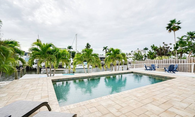 Saint James City House | 111 m² House ∙ 4 bedrooms ∙ 8 guests