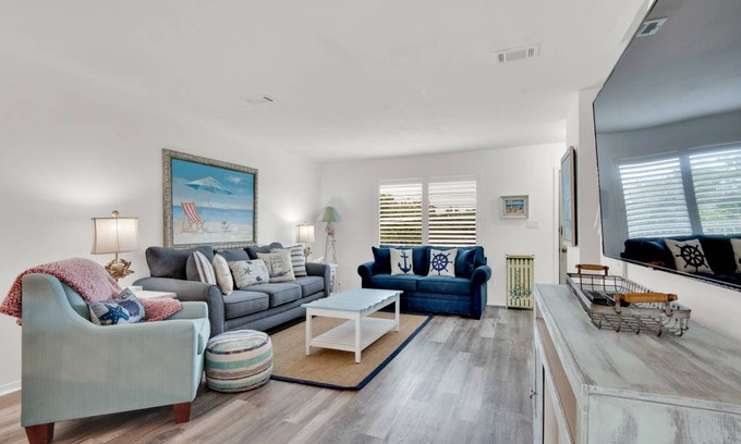 Miramar Beach Condo | 116 m² Condo ∙ 2 bedrooms ∙ 6 guests