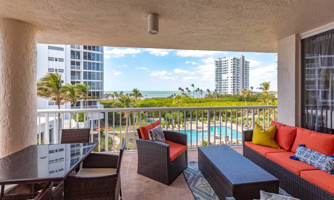 Park Shore Condo | 121 m² Condo ∙ 2 bedrooms ∙ 6 guests