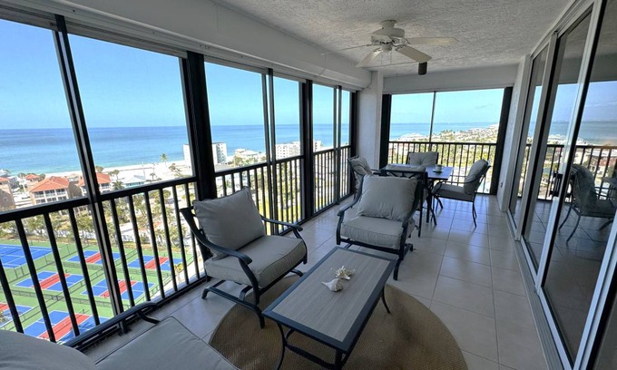 Mid Island Apartment | 122 m² Apartment ∙ 2 bedrooms ∙ 6 guests