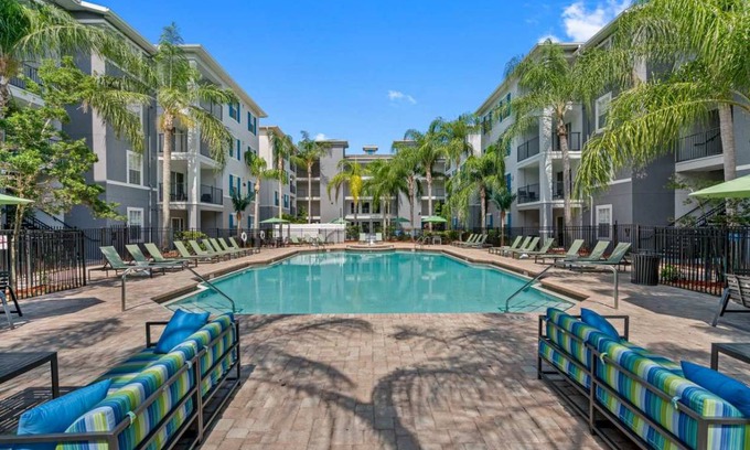 Temple Terrace Apartment | 125 m² Apartment ∙ 4 bedrooms ∙ 8 guests