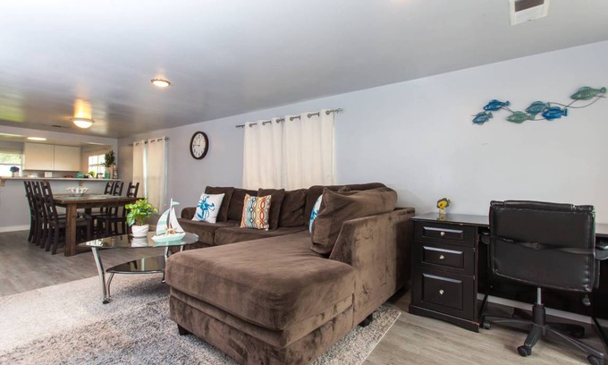 Fort Walton Beach Cottage | 128 m² Cabin ∙ 3 bedrooms ∙ 8 guests