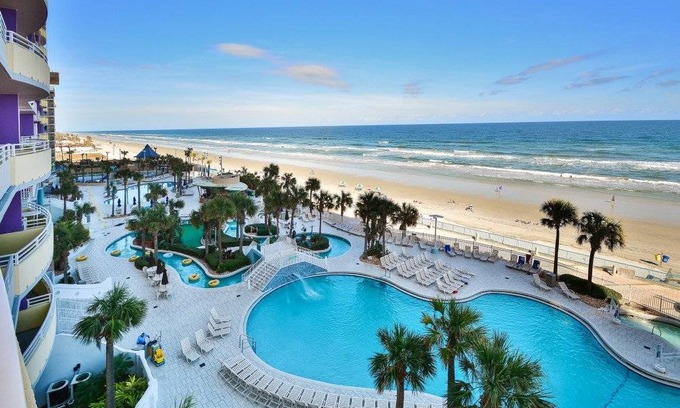 Daytona Beach Condo | 130 m² Condo ∙ 2 bedrooms ∙ 8 guests