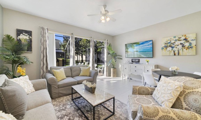 Windsor Hills House | 135 m² House ∙ 3 bedrooms ∙ 6 guests