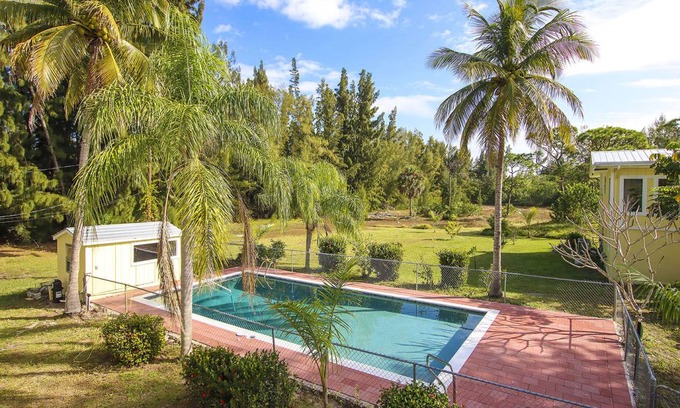 Saint James City House | 139 m² House ∙ 3 bedrooms ∙ 6 guests