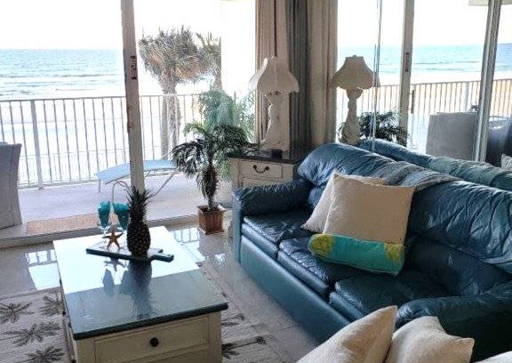 Daytona Beach Shores Condo | 139 m² Condo ∙ 2 bedrooms ∙ 5 guests