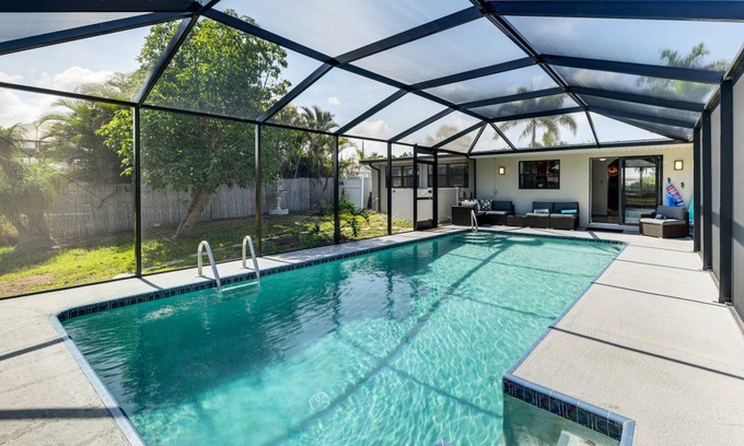 Edgewater House | 148 m² House ∙ 3 bedrooms ∙ 8 guests