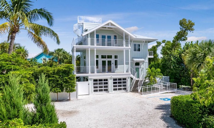 Sanibel House | 161 m² House ∙ 3 bedrooms ∙ 6 guests