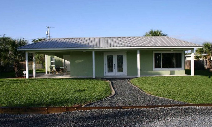 New Smyrna Beach House | 162 m² House ∙ 3 bedrooms ∙ 10 guests