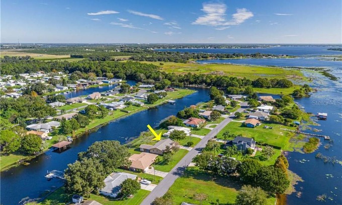 Crooked Lake Park House | 167 m² House ∙ 3 bedrooms ∙ 6 guests