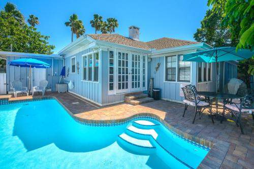 Bay Esplanade House | 167 m² House ∙ 4 bedrooms ∙ 12 guests