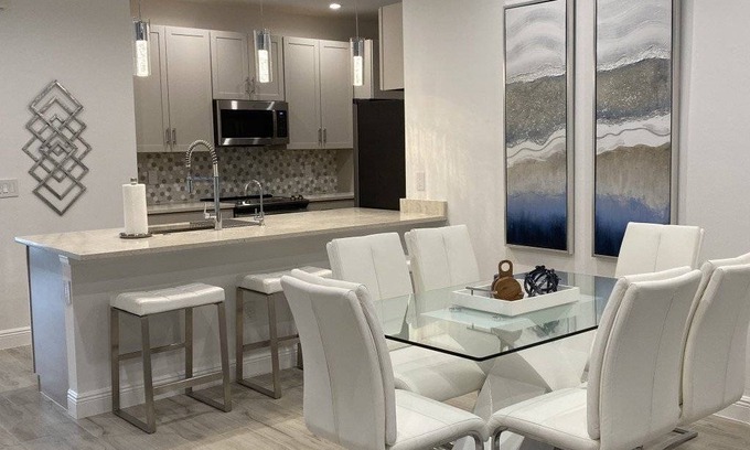 Naples House | 167 m² House ∙ 3 bedrooms ∙ 8 guests