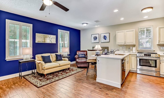 American Beach Condo | 169 m² Condo ∙ 1 bedroom ∙ 2 guests