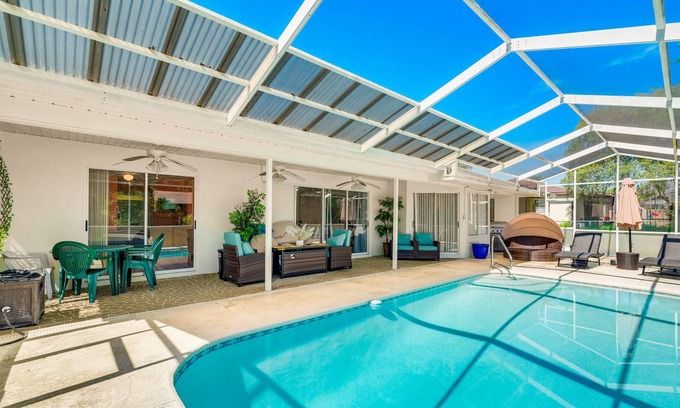 Spring Hill House | 169 m² House ∙ 3 bedrooms ∙ 6 guests
