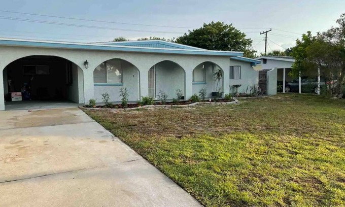 Hampton Homes House | 169 m² House ∙ 3 bedrooms ∙ 8 guests
