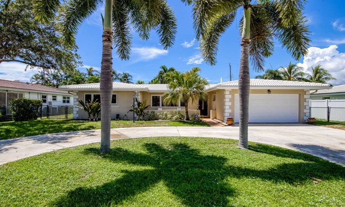 Bel Air House | 170 m² House ∙ 2 bedrooms ∙ 4 guests