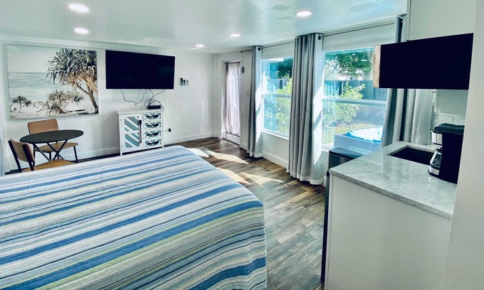 Victoria Park Apartment | 1757C Secluded Studio- Close to Beach & Las Olas