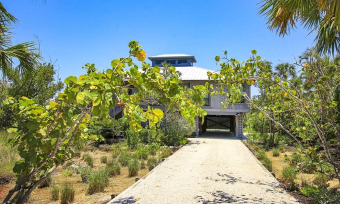 Gulf Pines House | 177 m² House ∙ 3 bedrooms ∙ 6 guests