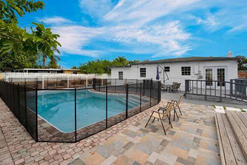 Golden Glades House | 177 m² House ∙ 3 bedrooms ∙ 10 guests
