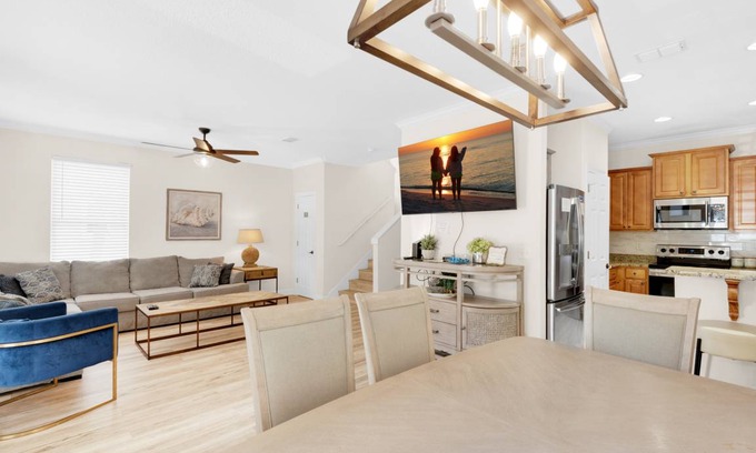 Villages of Crystal Beach House | 181 m² House ∙ 4 bedrooms ∙ 12 guests