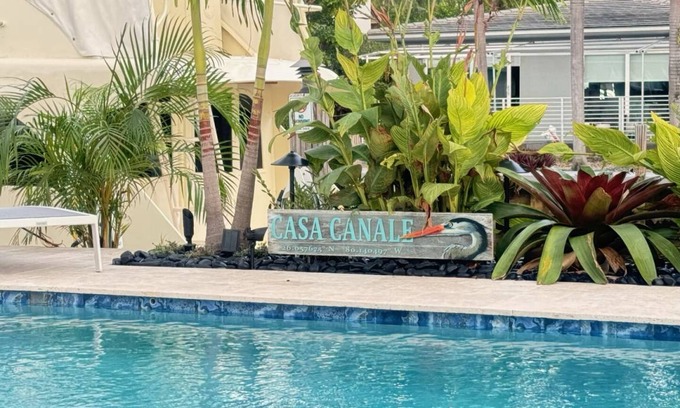 Lauderdale Beach House | 186 m² House ∙ 4 bedrooms ∙ 10 guests
