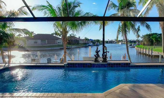 Burnt Store Isles House | 189 m² House ∙ 3 bedrooms ∙ 10 guests