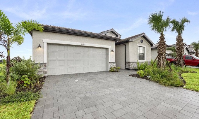 River Hall House | 189 m² House ∙ 4 bedrooms ∙ 8 guests