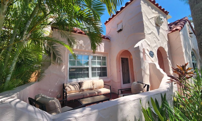 Trailer Estates House | 1926 Cottage by the Bay