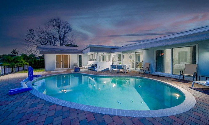 Imperial Point House | 195 m² House ∙ 4 bedrooms ∙ 8 guests