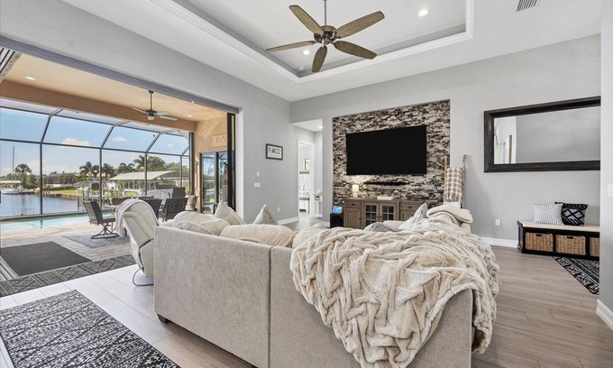 Edgewater House | 197 m² House ∙ 3 bedrooms ∙ 6 guests