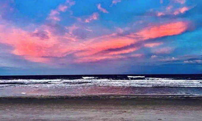 Jacksonville Beach Apartment | 1bd/1bth beach home 1 min to beach/pet friendlyC