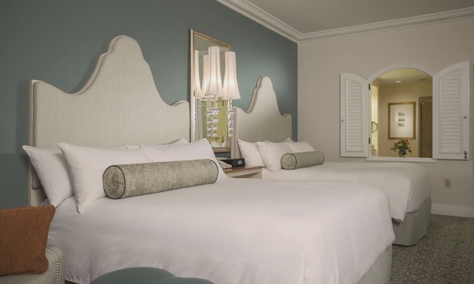 Florida Center Hotel | 2 Bedroom 2 Bathroom Garden View Suite @ Universal's Loews Portofino Bay Hotel