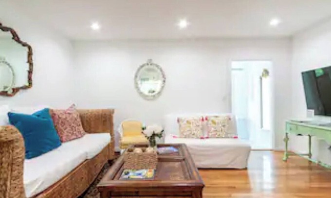 Little Haiti Apartment | 2 BR-COZY-CENTRALLY LOCATED, DESIGN DISTRICT 5 MIN.
