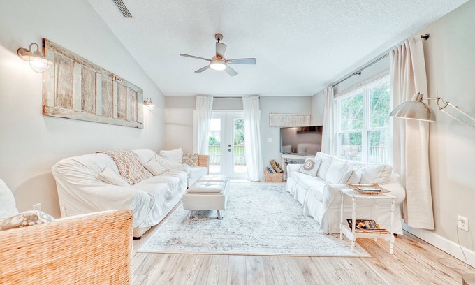 Vilano Beach House | 2 Master Suites+/Steps to Ocean