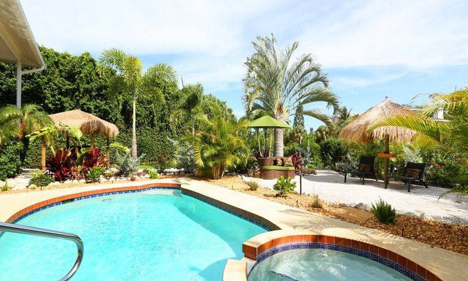 Anna Maria House | 213 m² House ∙ 4 bedrooms ∙ 10 guests