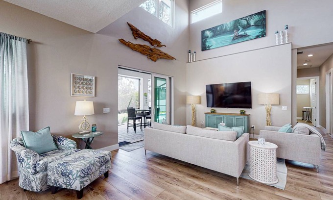 Bradenton House | 223 m² House ∙ 4 bedrooms ∙ 10 guests