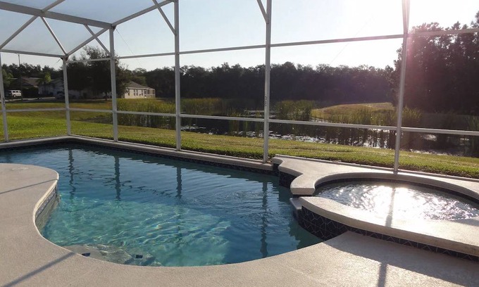 Clear Creek Villa | 224 m² Villa ∙ 4 bedrooms ∙ 8 guests