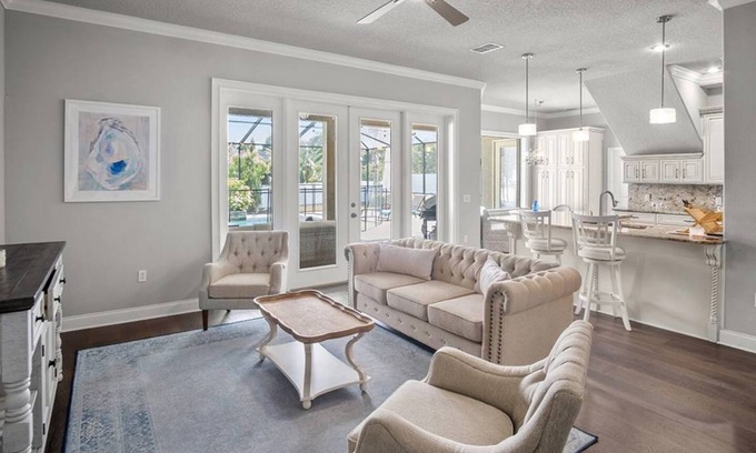 Nichols House | 236 m² House ∙ 3 bedrooms ∙ 6 guests
