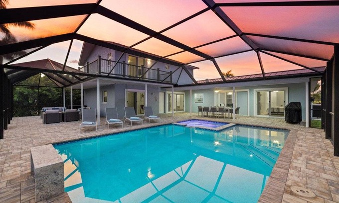 Fort Myers Villa | 236 m² Villa ∙ 4 bedrooms ∙ 8 guests