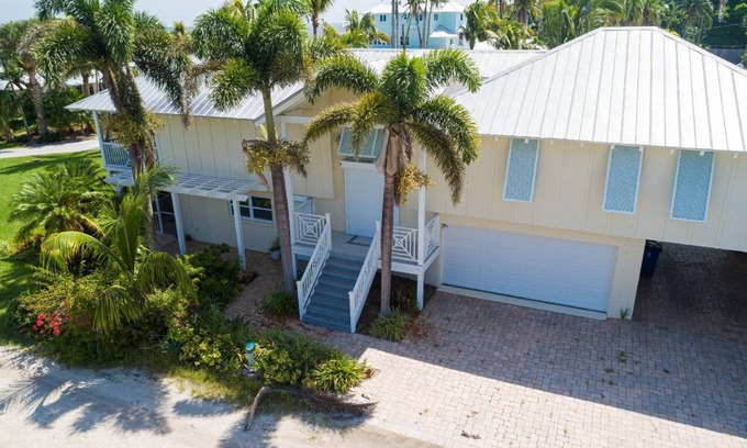 Bokeelia House | 245 m² House ∙ 3 bedrooms ∙ 8 guests