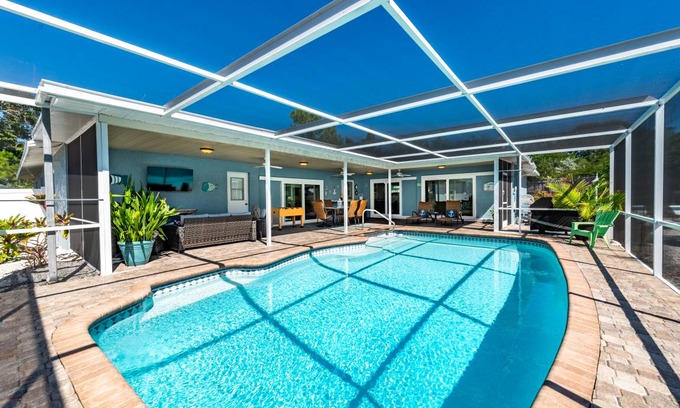 Bradenton House | 260 m² House ∙ 5 bedrooms ∙ 10 guests