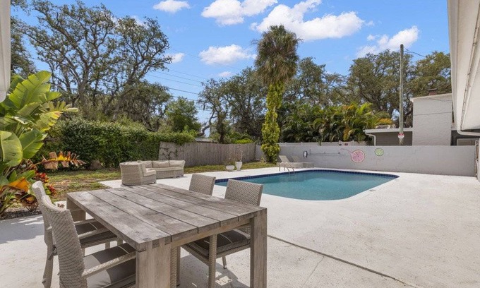 Safety Harbor House | 260 m² House ∙ 5 bedrooms ∙ 10 guests