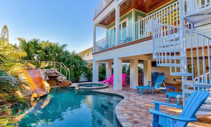 Bradenton Beach House | 263 m² House ∙ 4 bedrooms ∙ 12 guests